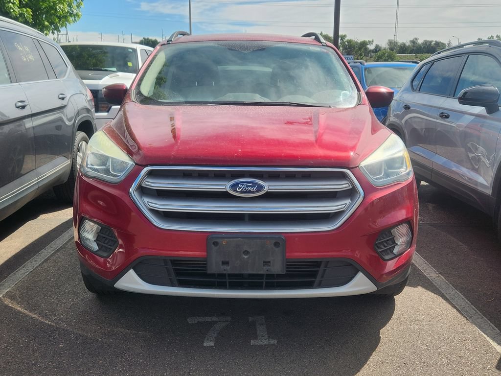 Used 2017 Ford Escape SE w/ Equipment Group 201A AWD/4WD image 3