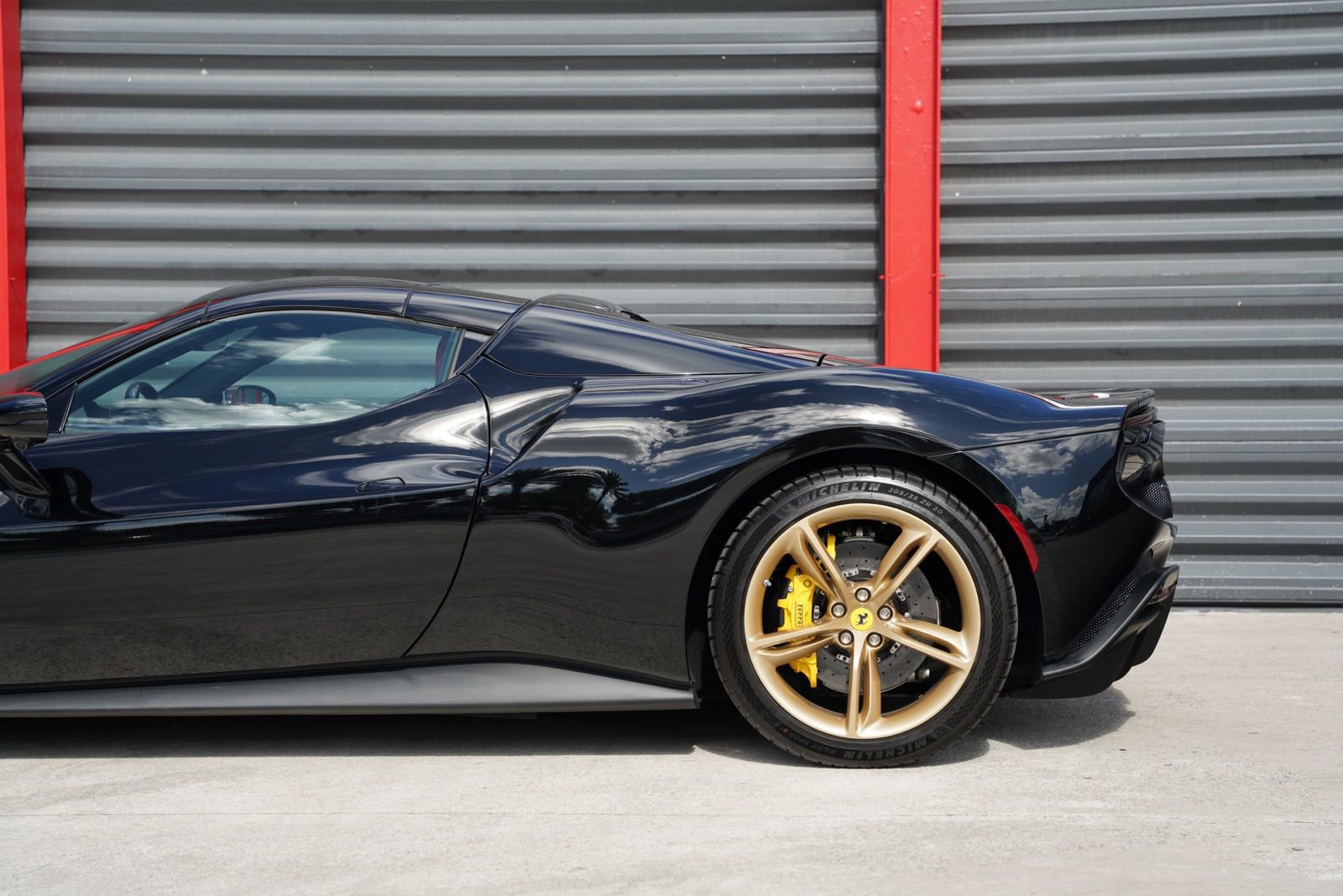 Used 2025 Ferrari 296 GTS RWD image 8