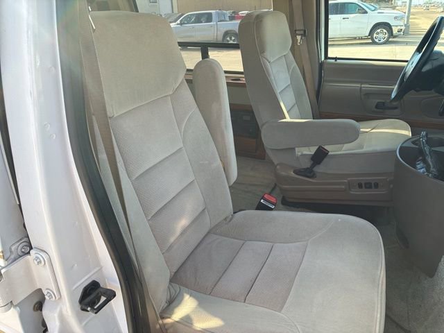 Used 1999 Ford E-150 and Econoline 150 image 31