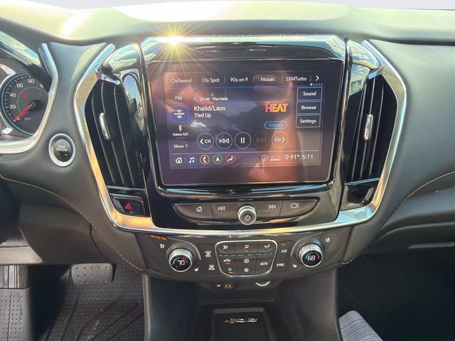 Used 2021 Chevrolet Traverse Premier w/ Redline Edition AWD/4WD image 32