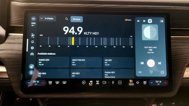 Used 2023 Rivian R1T Adventure Dual AWD/4WD image 63