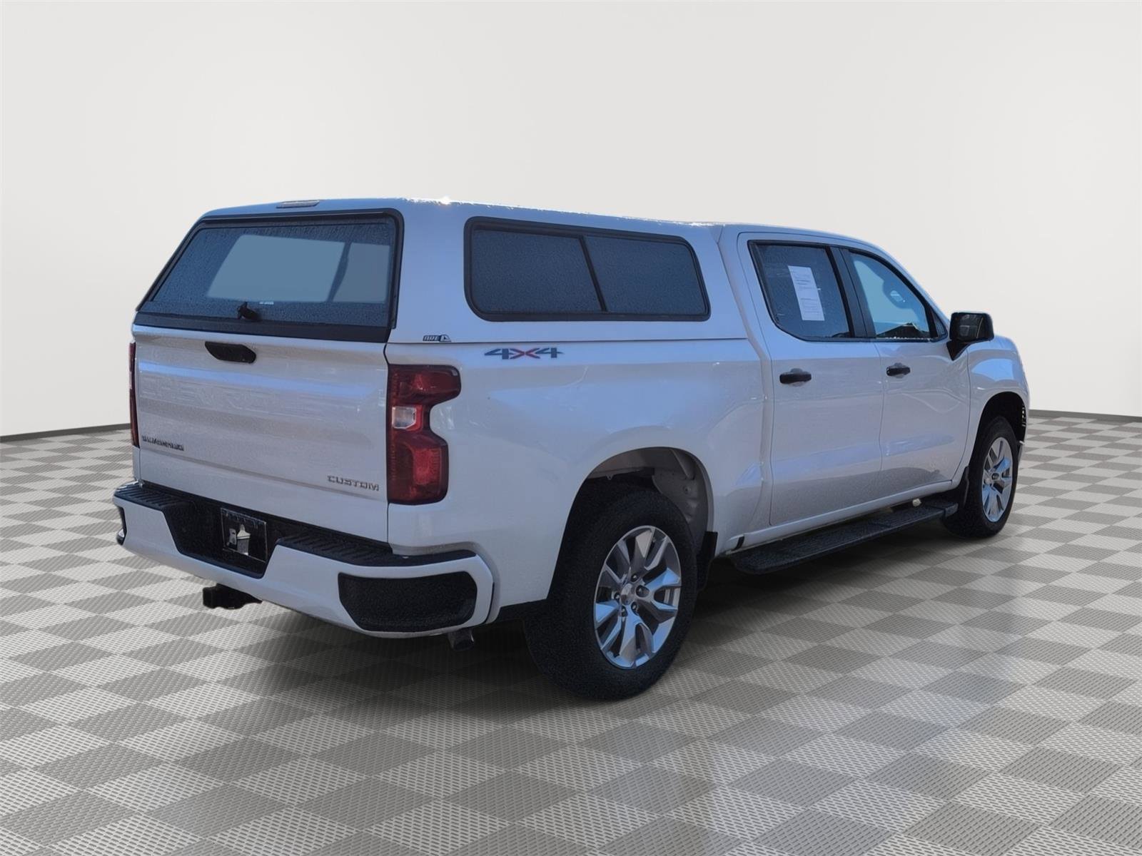 Used 2023 Chevrolet Silverado 1500 Custom image 5