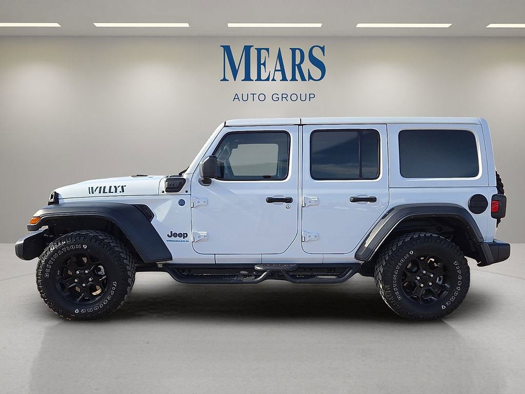 Used 2023 Jeep Wrangler Unlimited w/ 8.4" Radio Group image 2