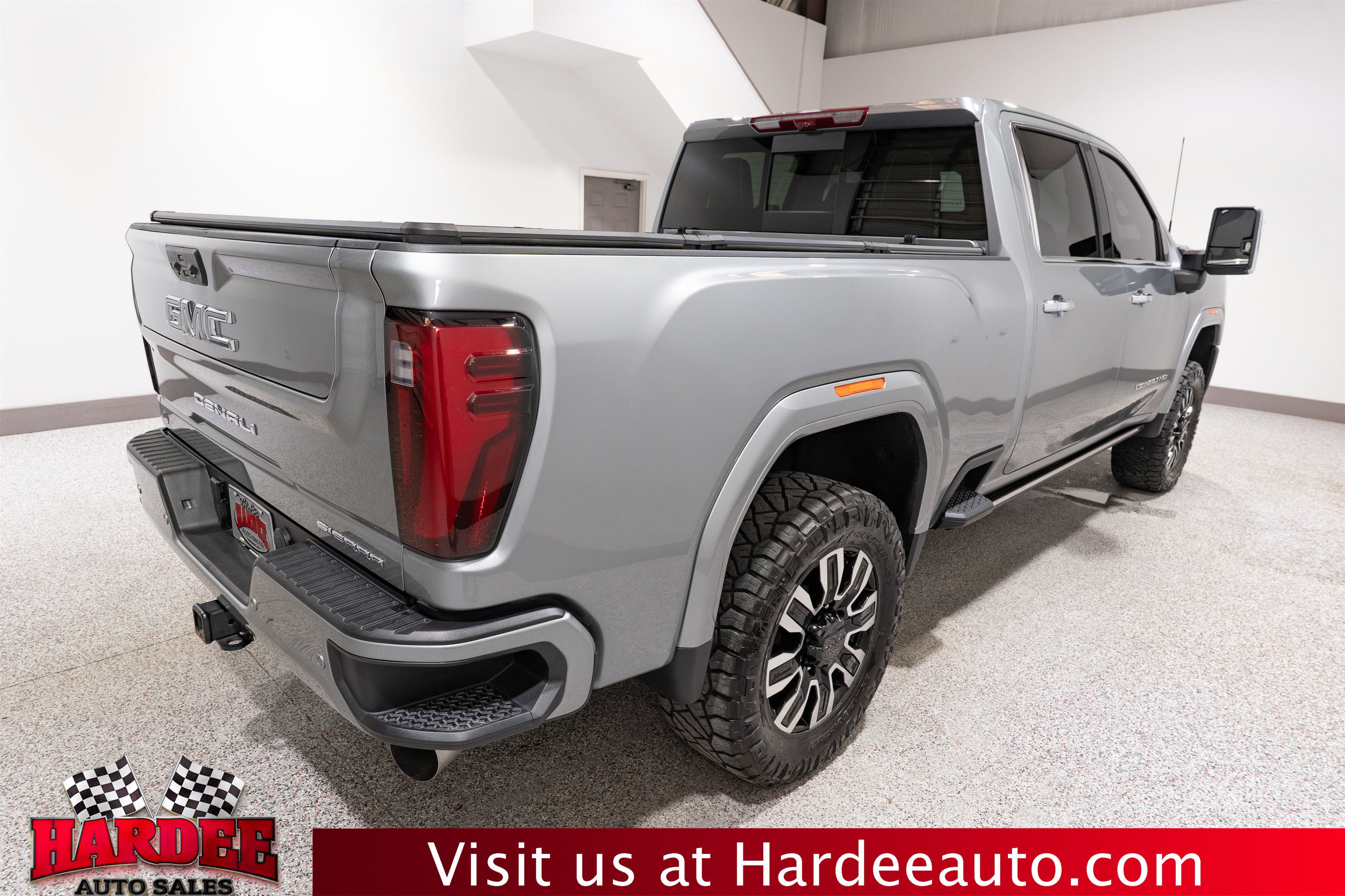 Used 2025 GMC Sierra 2500 Denali Ultimate AWD/4WD image 5