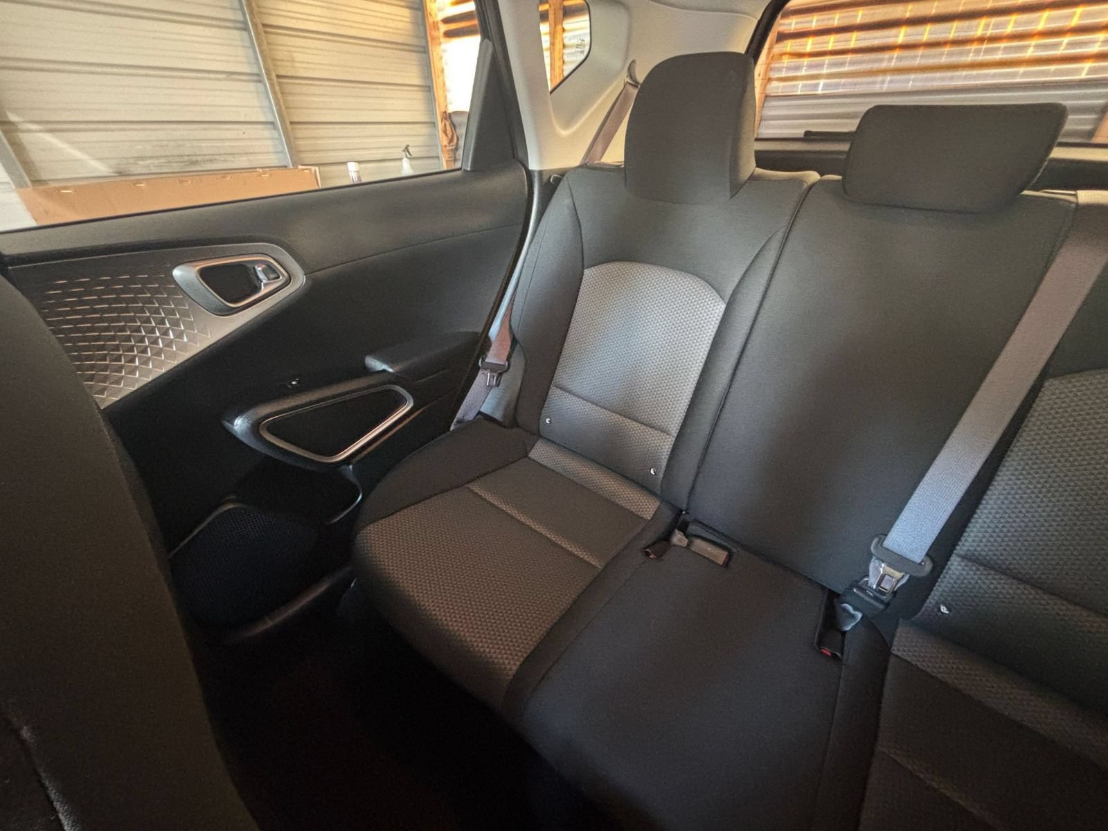 Used 2025 Kia Soul LX w/ LX Technology Package FWD image 35