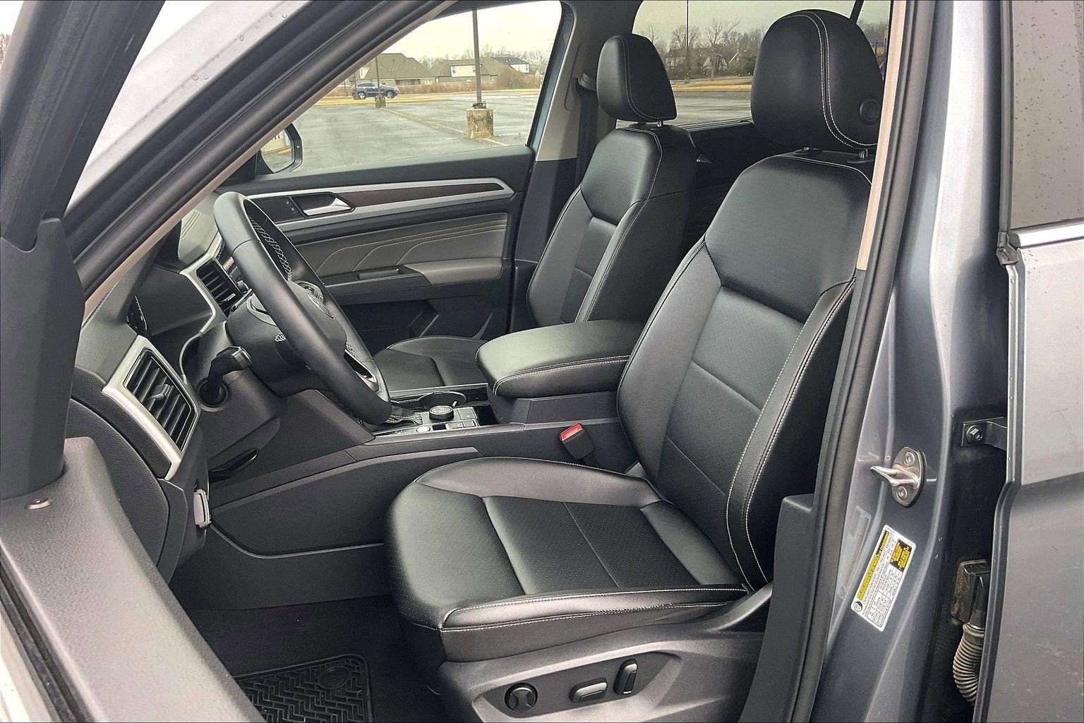 Used 2022 Volkswagen Atlas SE image 7