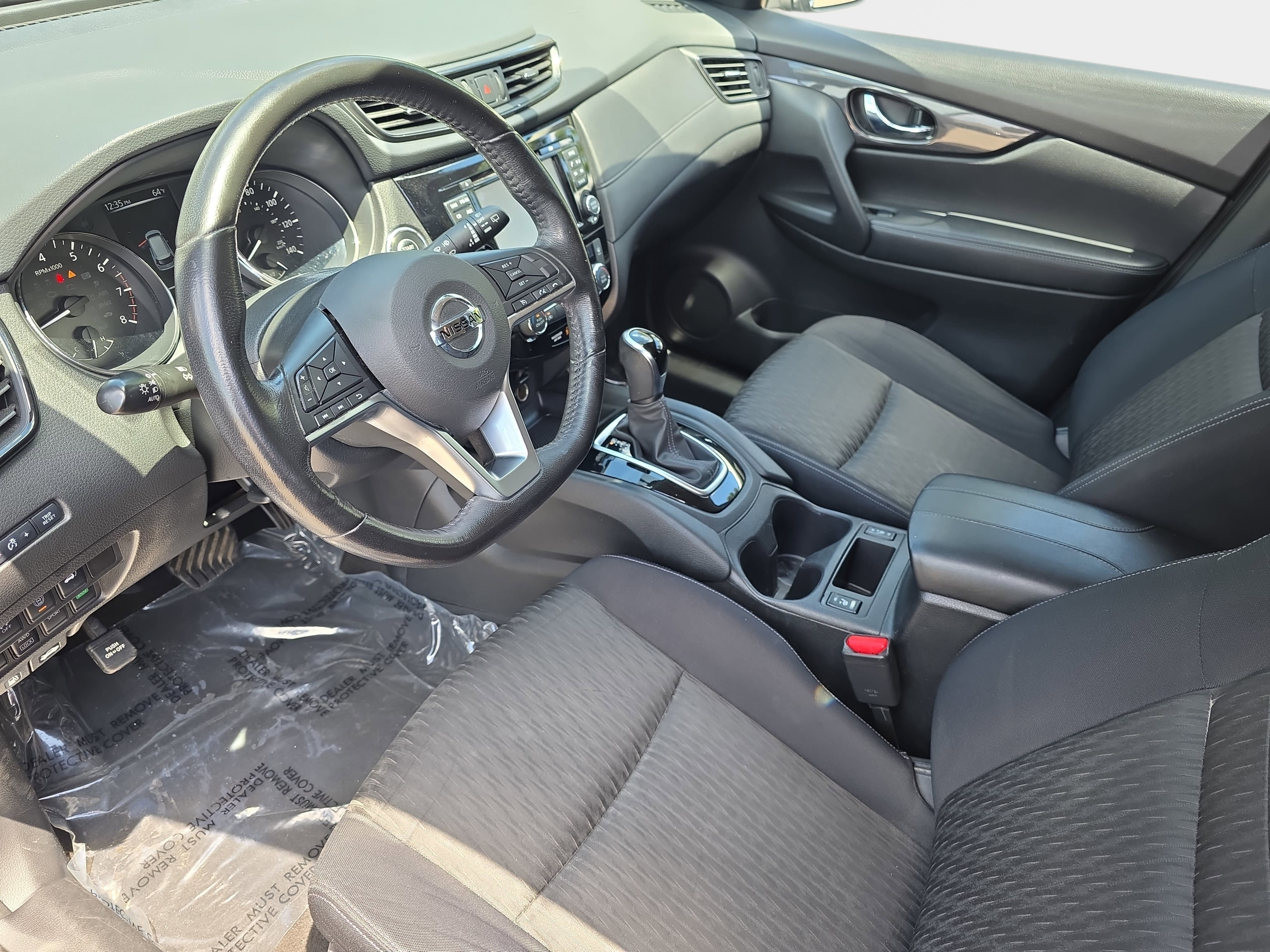 Used 2017 Nissan Rogue SV w/ SV Premium Package AWD/4WD image 13
