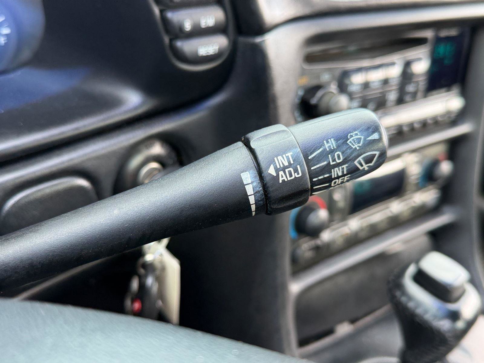 Used 2003 Chevrolet Corvette Convertible w/ Preferred Equipment Group1 RWD image 25