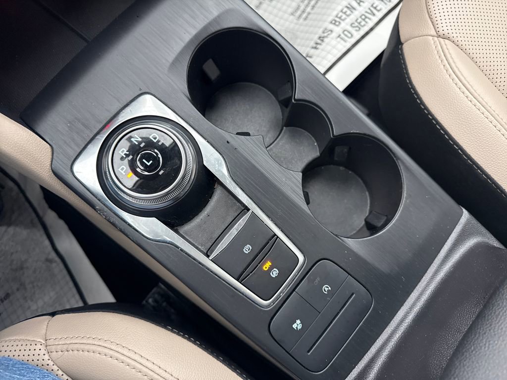 Used 2022 Ford Escape SEL image 39