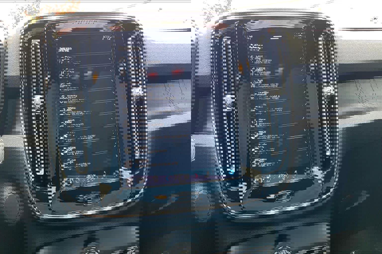 Used 2023 Volvo C40 P8 Recharge Ultimate w/ Protection Package Premier image 39