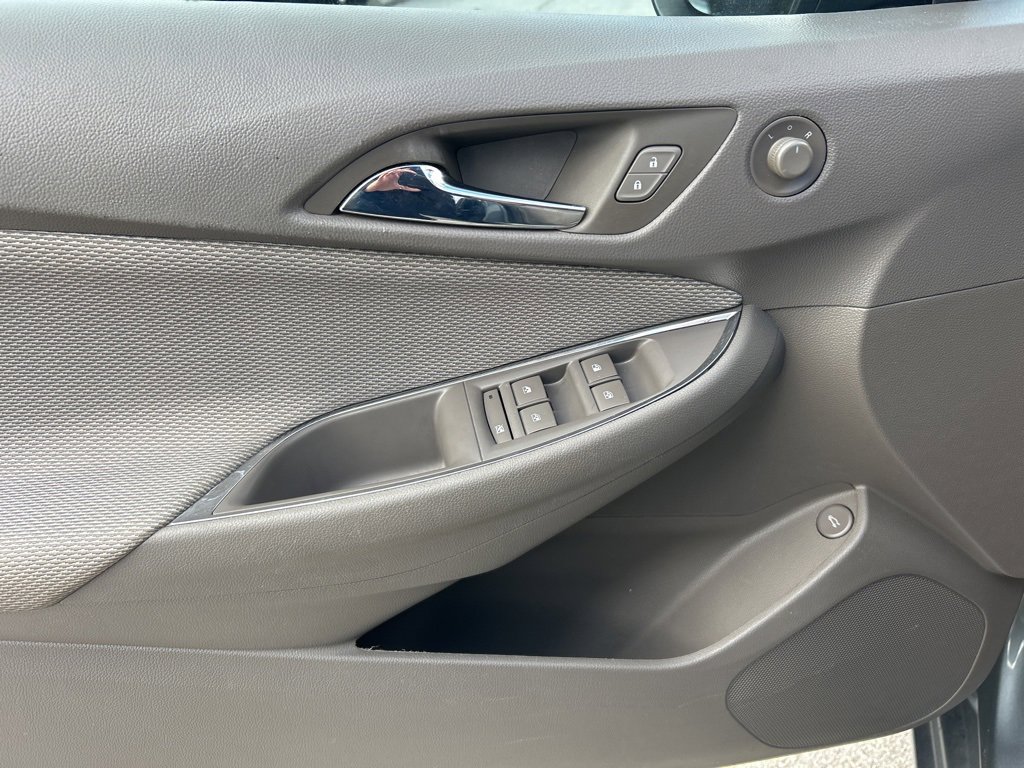 Used 2018 Chevrolet Cruze LT image 15