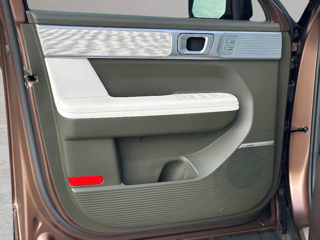 Used 2025 Hyundai Santa Fe Calligraphy image 19