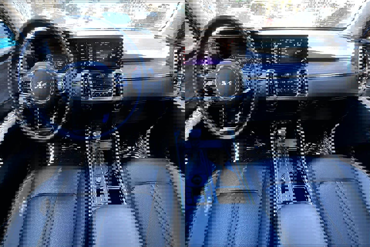 Used 2023 Kia Sorento EX w/ Panoramic Sunroof Package image 16