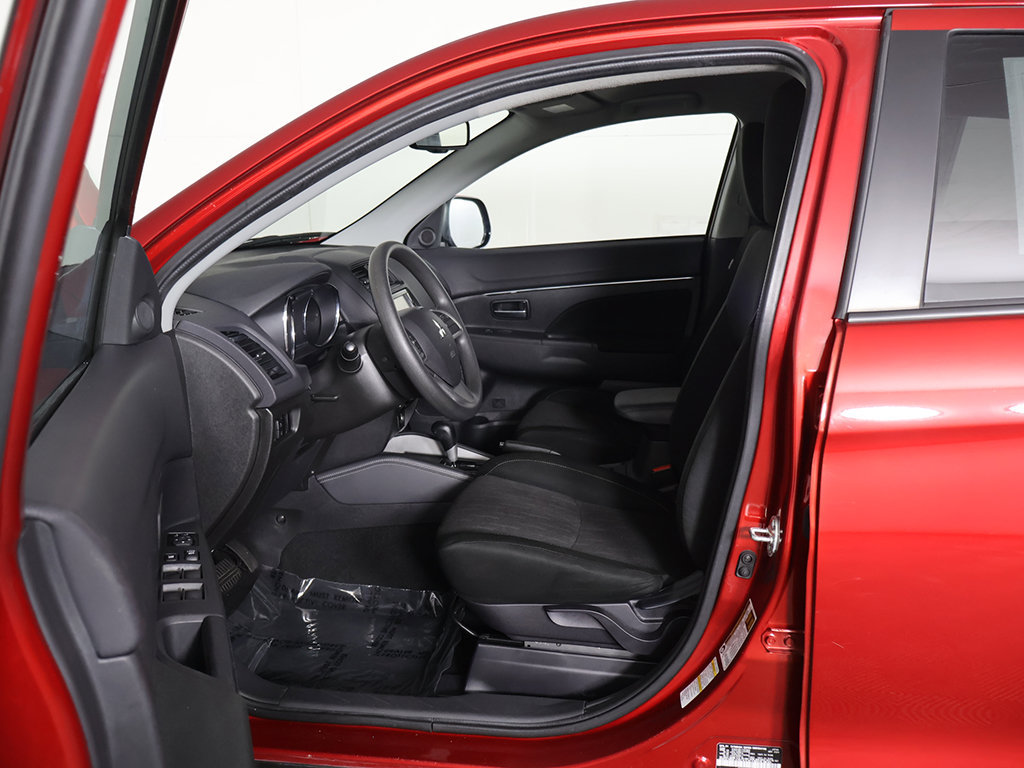 Used 2024 Mitsubishi Outlander Sport ES AWD/4WD image 24