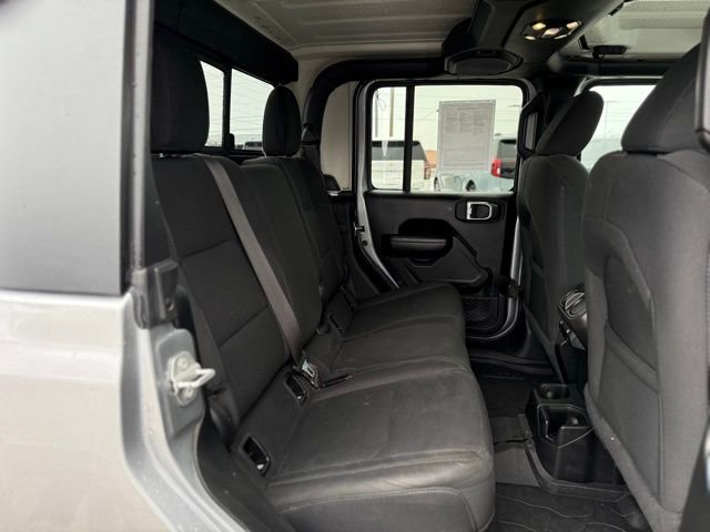 Used 2021 Jeep Gladiator Willys image 18