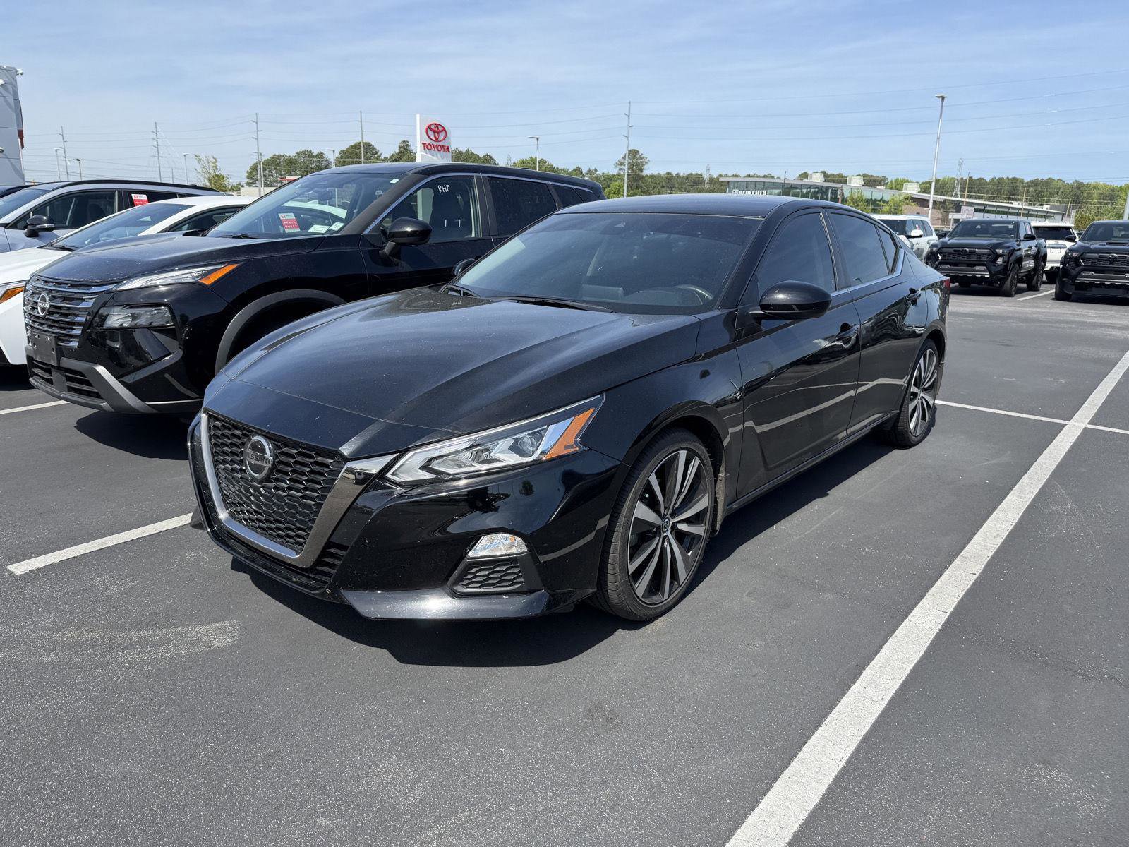 Used 2022 Nissan Altima 2.5 SR image 3