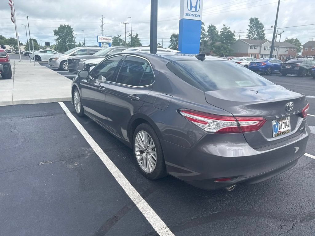 Used 2019 Toyota Camry XLE FWD image 7