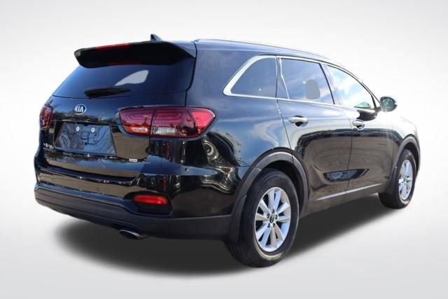 Used 2019 Kia Sorento LX w/ LX Convenience Package image 11