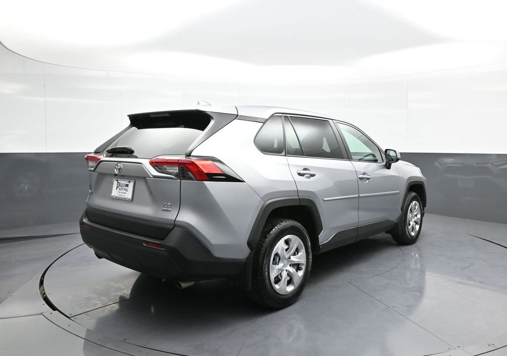 Certified 2023 Toyota RAV4 LE image 6