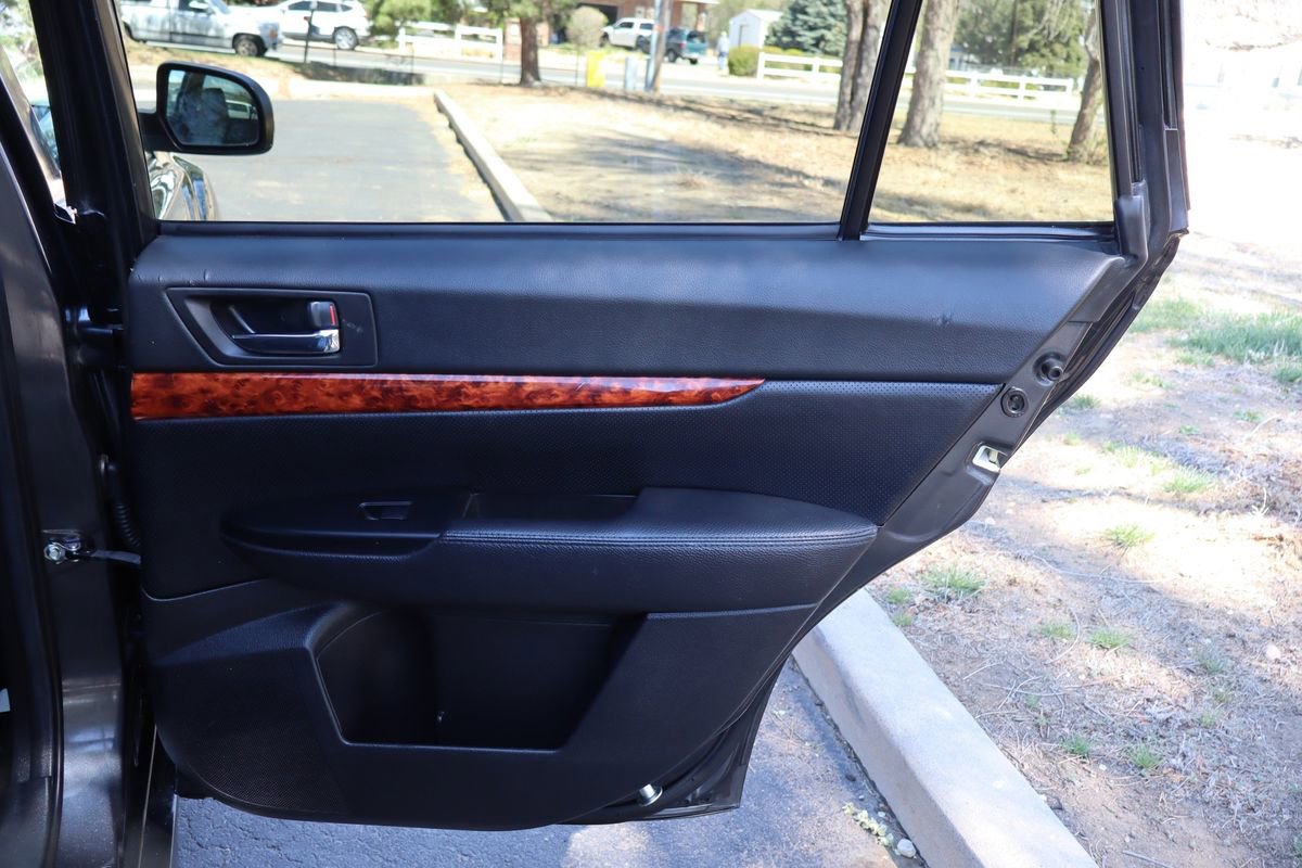 Used 2012 Subaru Outback 2.5i Limited w/ Moonroof Pkg image 25