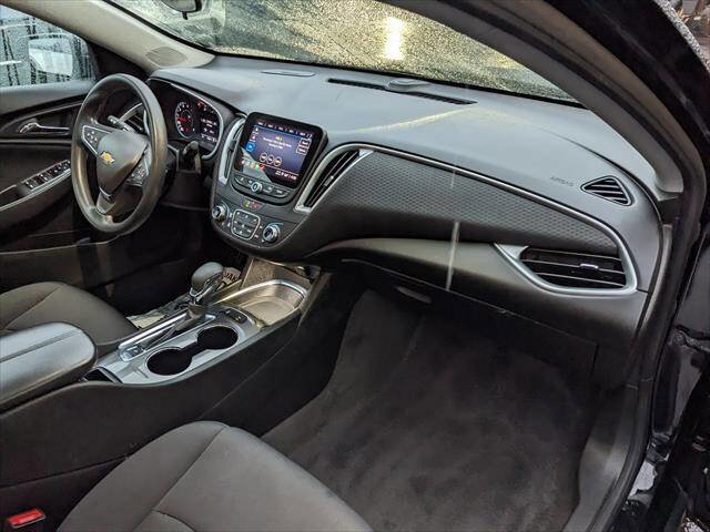 Used 2024 Chevrolet Malibu LT image 19