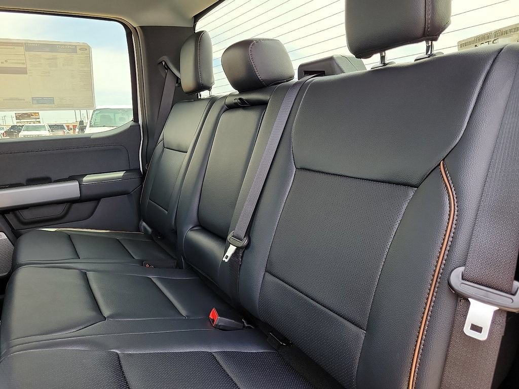 New 2026 Ford F250 Lariat w/ Black Appearance Package AWD/4WD image 16