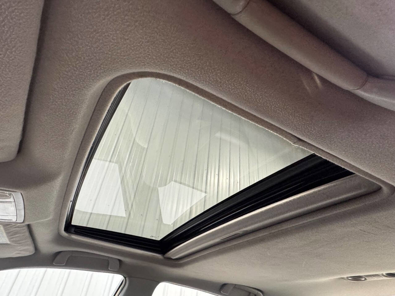 Used 2011 Toyota Camry LE w/ LE Extra-Value Pkg image 10