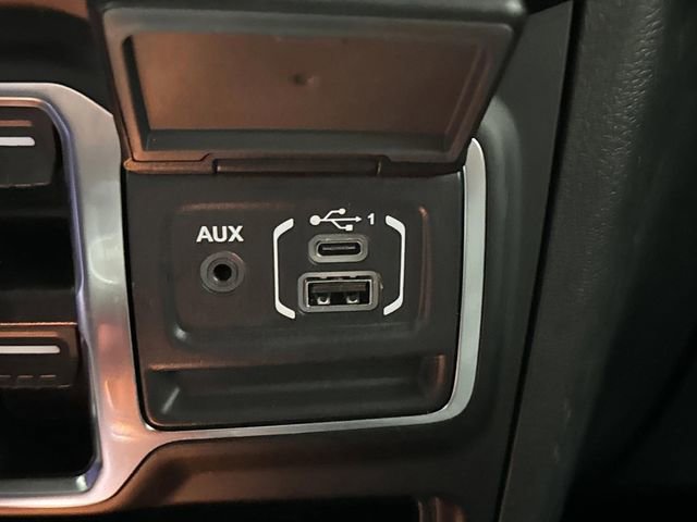 Used 2023 Jeep Wrangler Sport S image 22