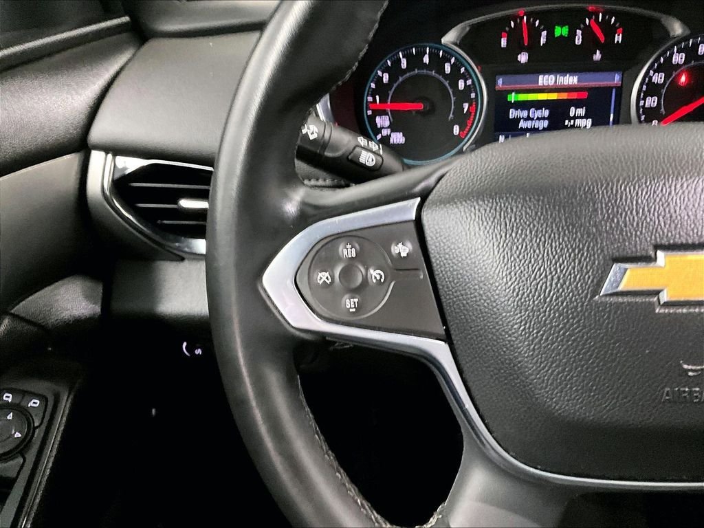 Used 2023 Chevrolet Traverse LT AWD/4WD image 24