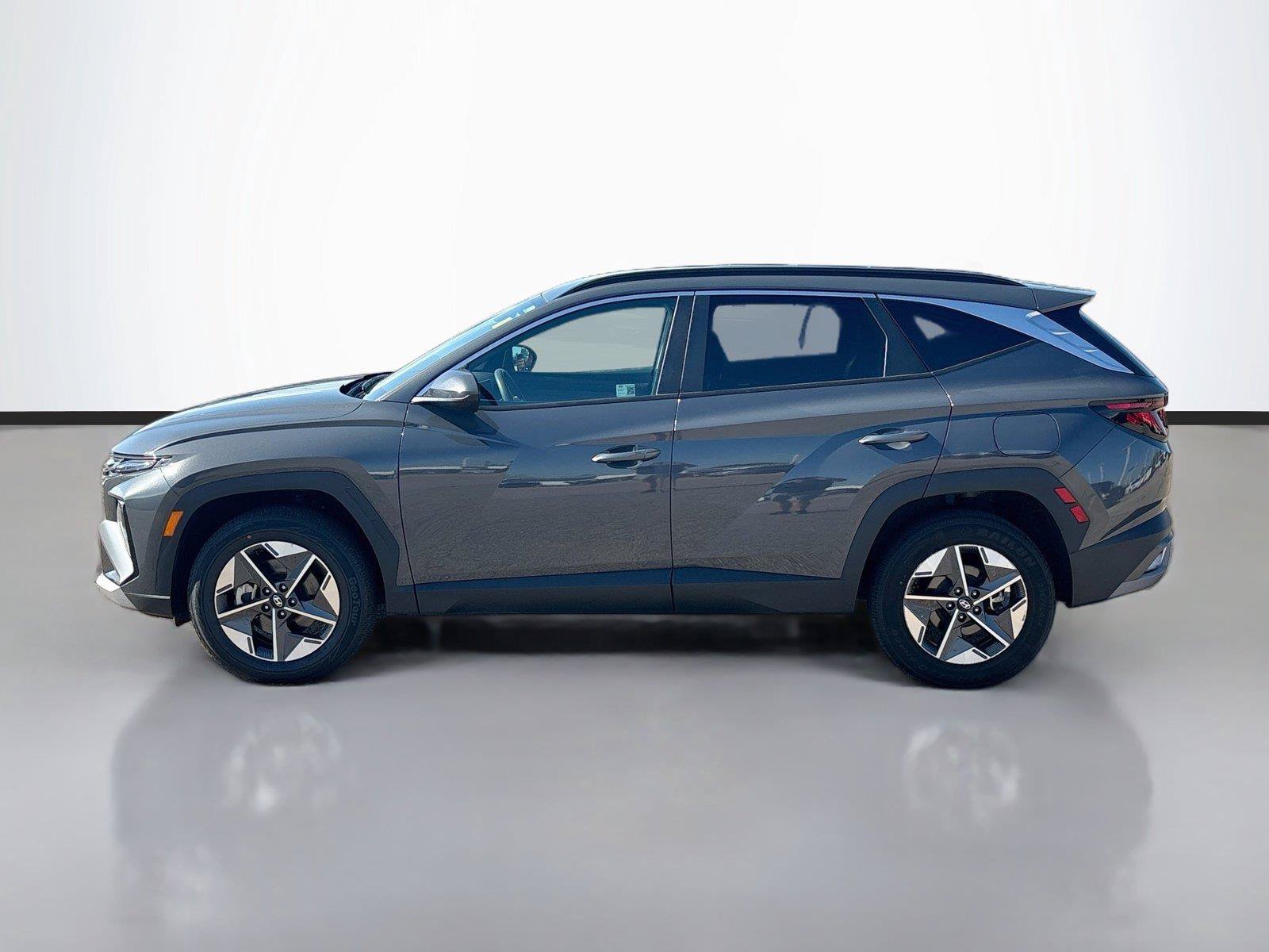 Certified 2025 Hyundai Tucson SEL AWD/4WD image 8