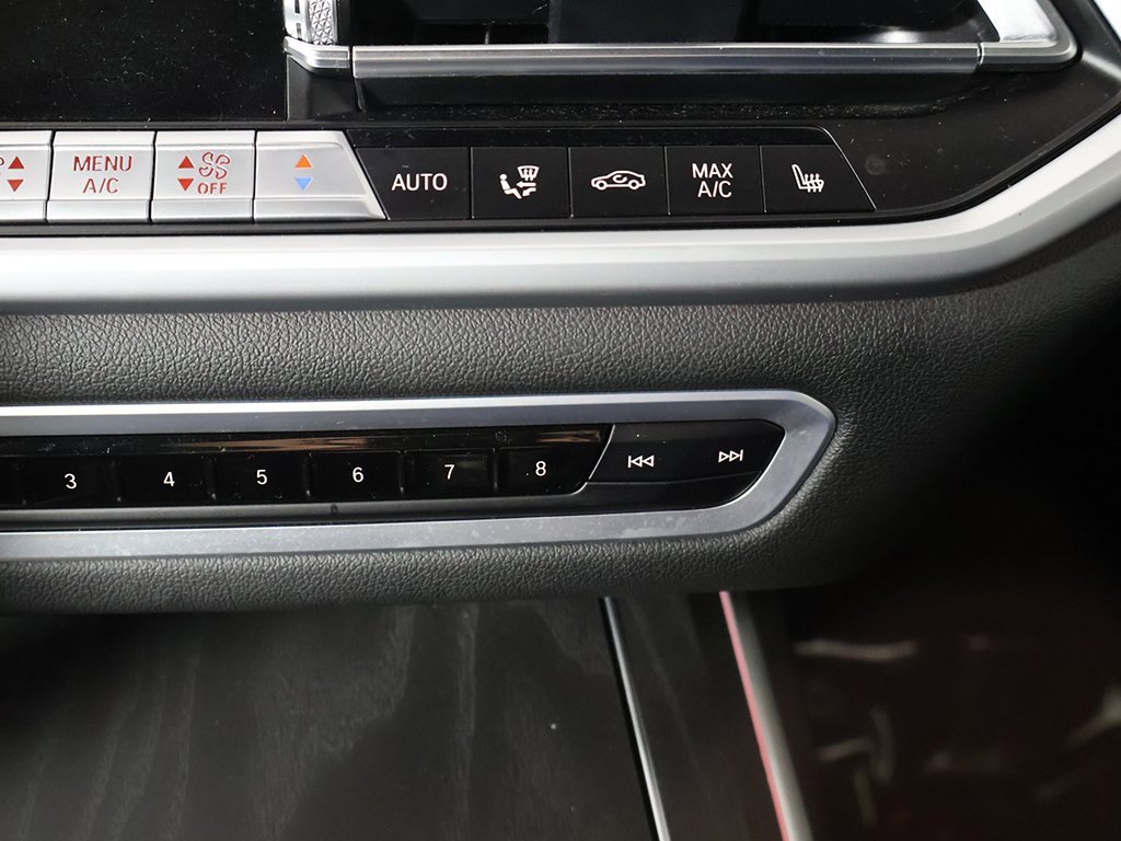 Used 2022 BMW X7 M50i image 55