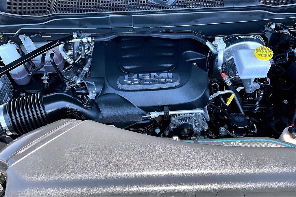 Certified 2025 RAM 2500 Big Horn AWD/4WD image 29