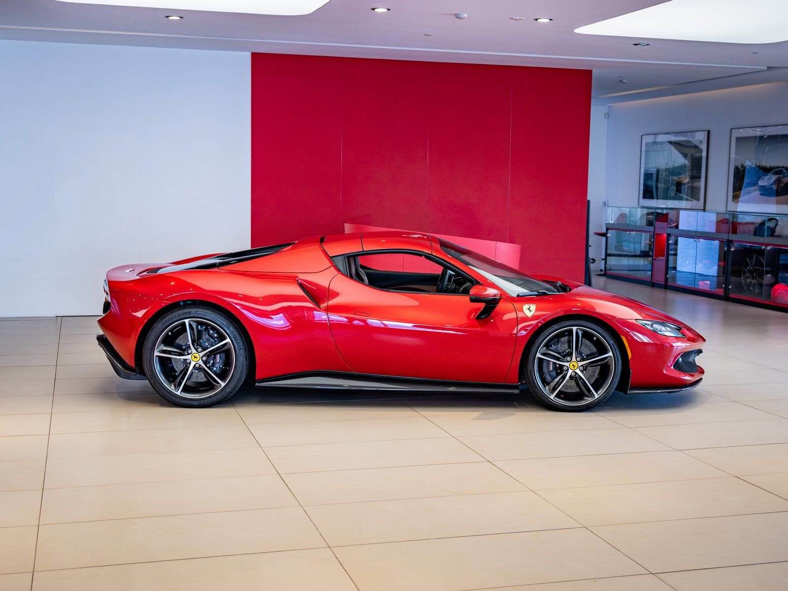 Used 2025 Ferrari 296 GTS image 32