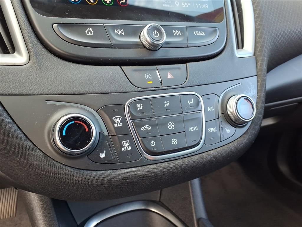 Used 2025 Chevrolet Malibu LT image 32