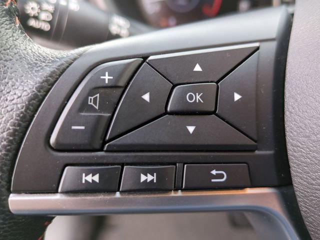 Used 2024 Nissan Kicks SR image 12