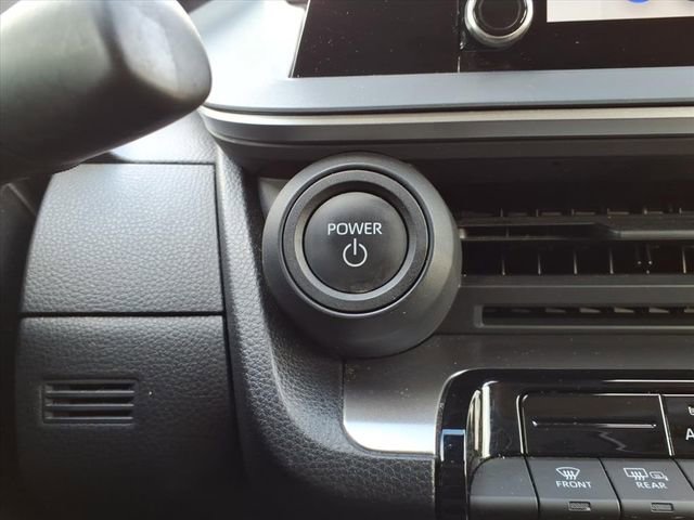 Used 2024 Toyota Prius LE image 22