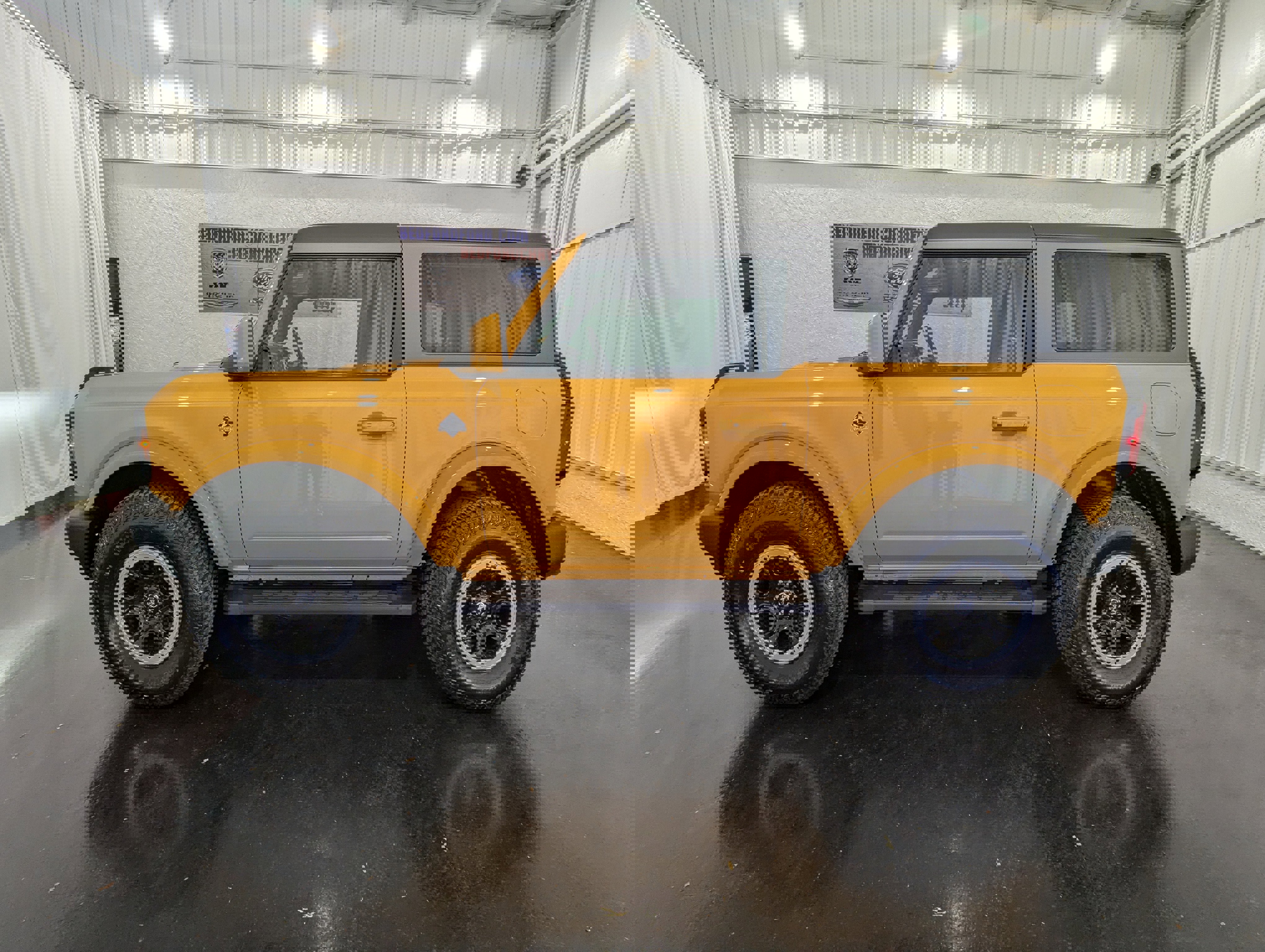 Used 2021 Ford Bronco Outer Banks image 2