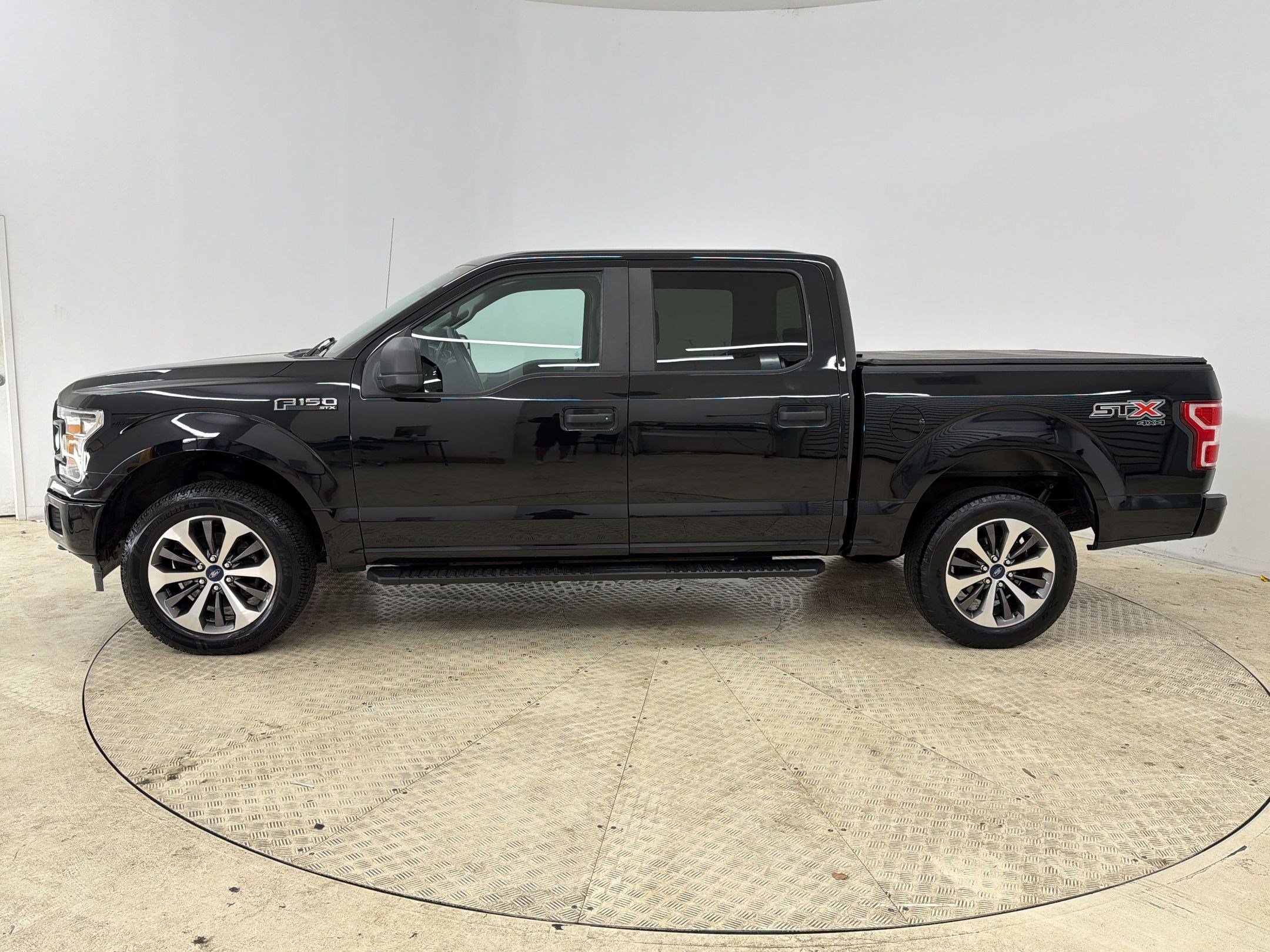 Used 2019 Ford F150 XL w/ Equipment Group 101A Mid image 2