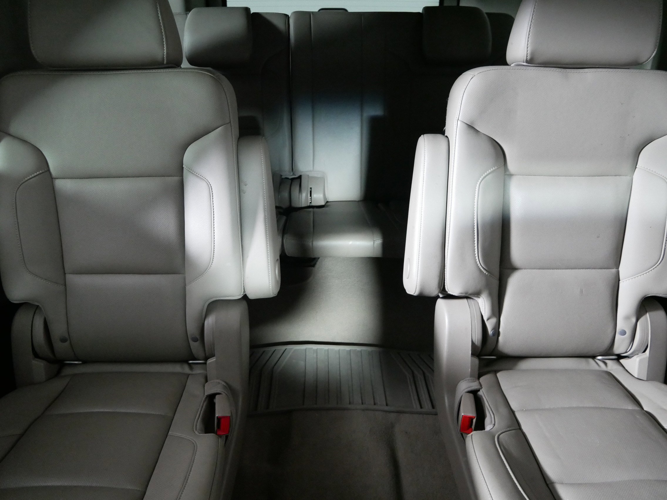 Used 2020 GMC Yukon XL SLT w/ Open Road Package image 13