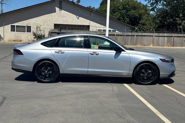 New 2025 Honda Accord SE image 3