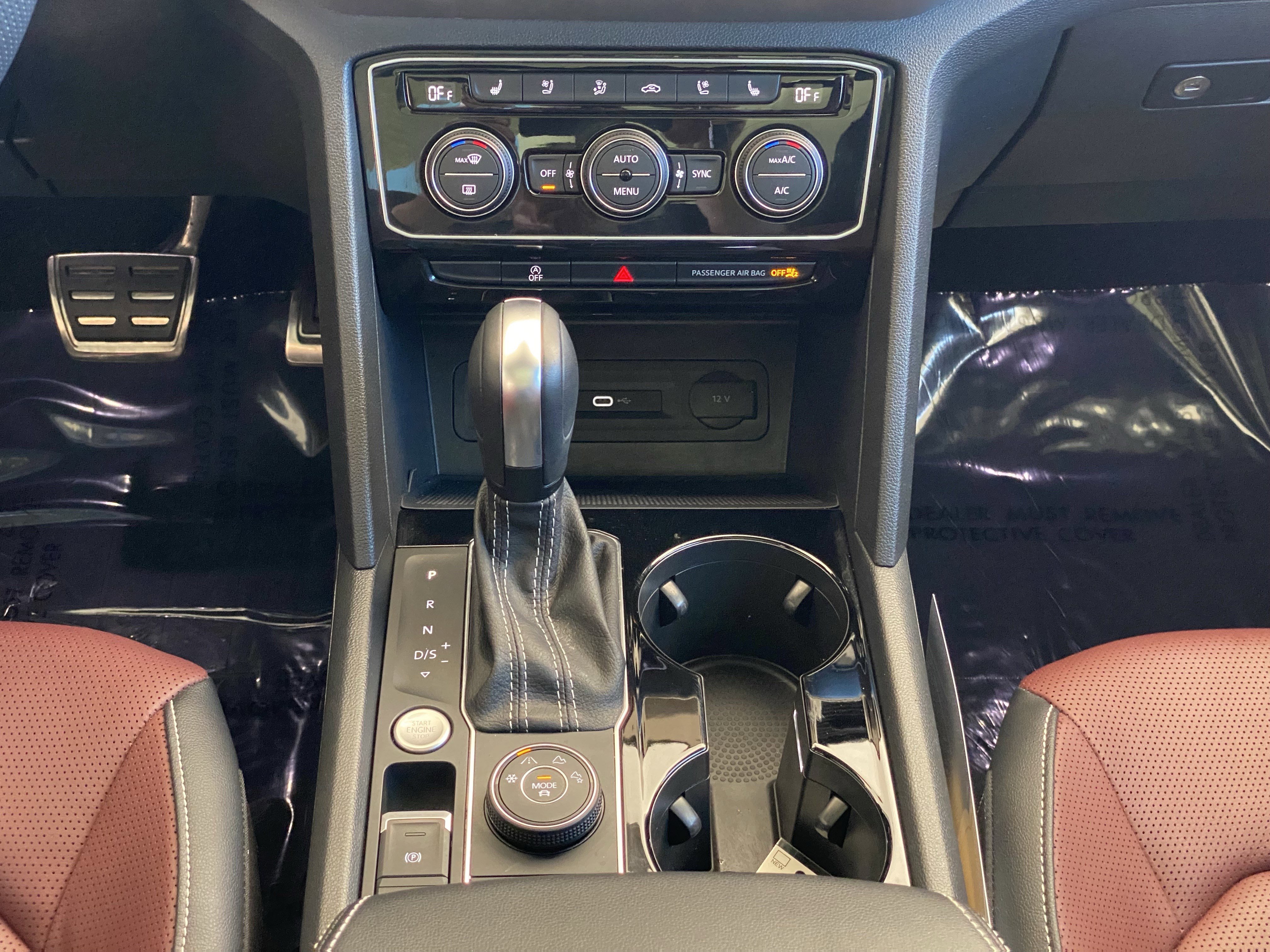 Certified 2023 Volkswagen Atlas Cross Sport SEL Premium R-Line AWD/4WD image 8