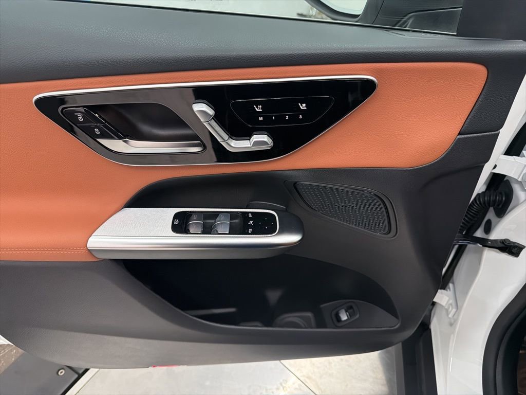 New 2026 Mercedes-Benz GLC 300 image 17