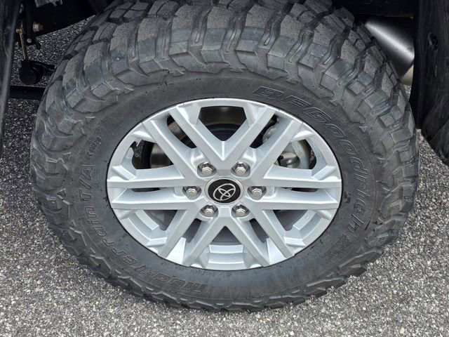 Used 2023 Toyota Tundra SR5 w/ SR5 Premium Package AWD/4WD image 36