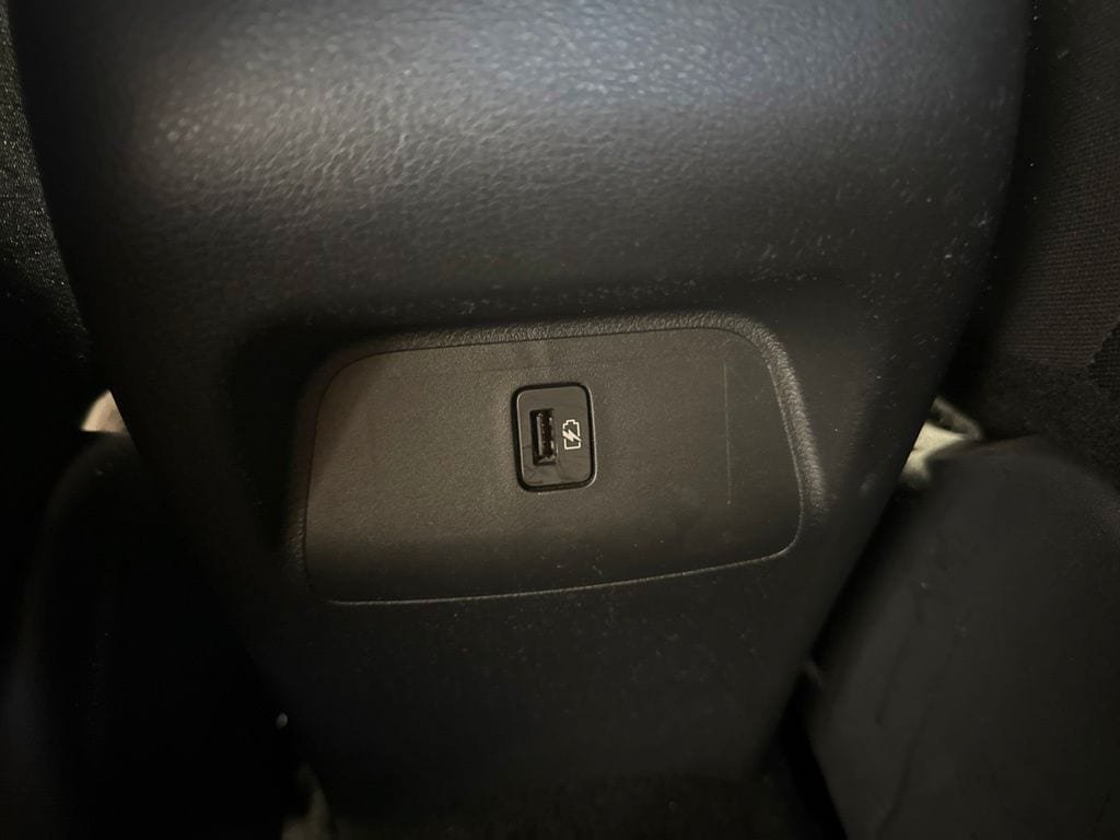 Used 2024 Nissan Sentra SV FWD image 17