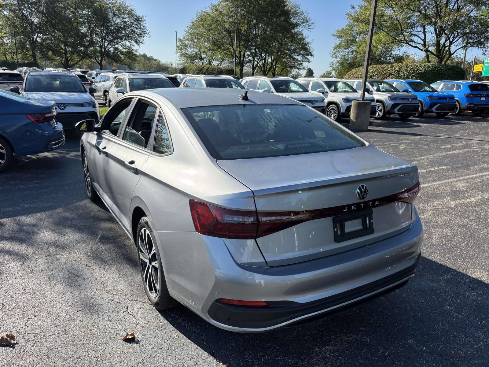 New 2026 Volkswagen Jetta Sport FWD image 5