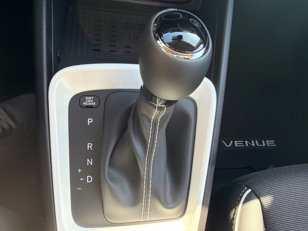 New 2026 Hyundai Venue SEL FWD image 30