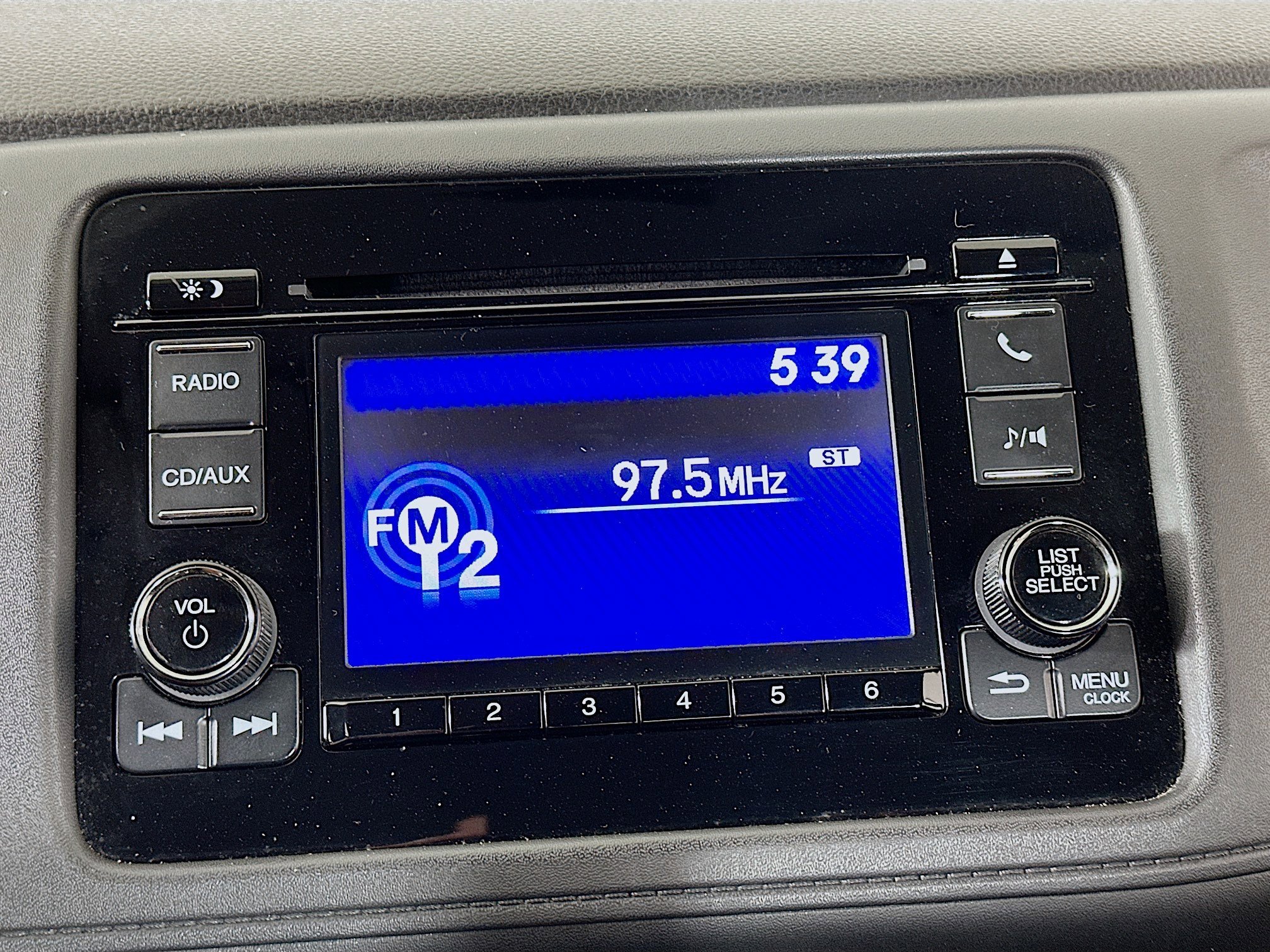 Used 2016 Honda HR-V LX image 19