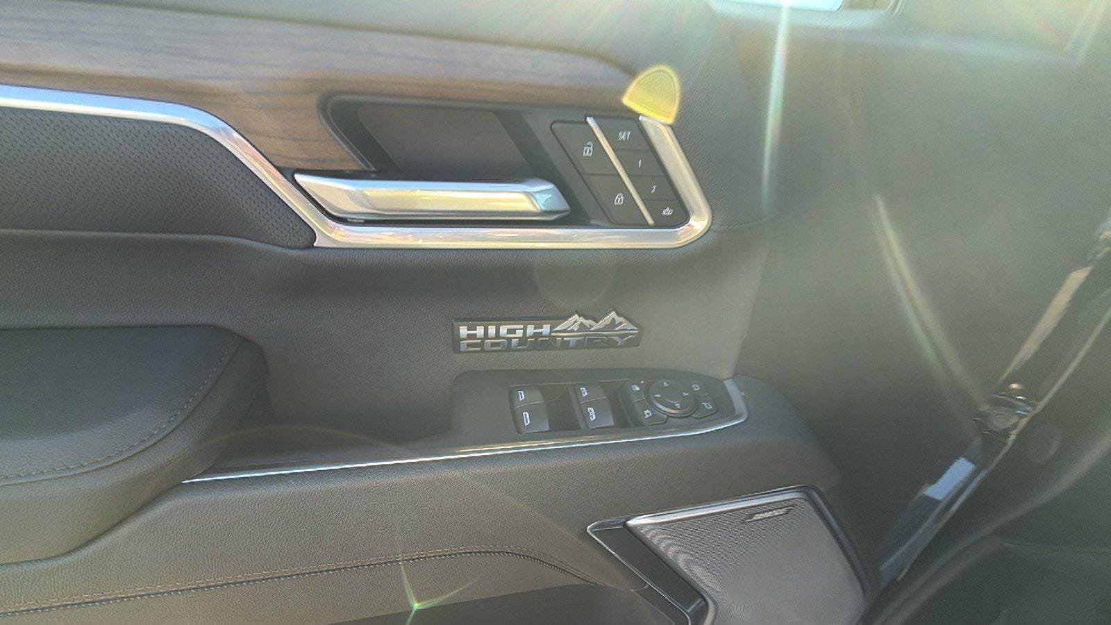 New 2026 Chevrolet Silverado 1500 High Country w/ High Country Premium Package AWD/4WD image 16