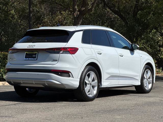 Certified 2025 Audi Q4 e-tron Premium AWD/4WD image 5