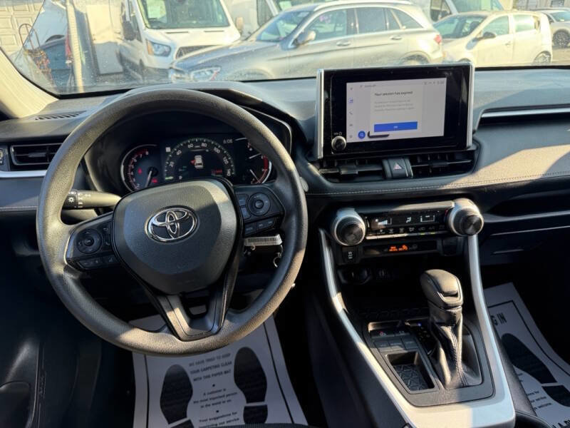 Used 2023 Toyota RAV4 LE image 18